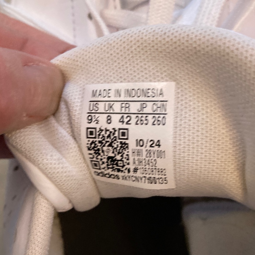 Adidas Women’s Advantage 2.0 Cloudfoam White Sneakers - Picture 11 of 14